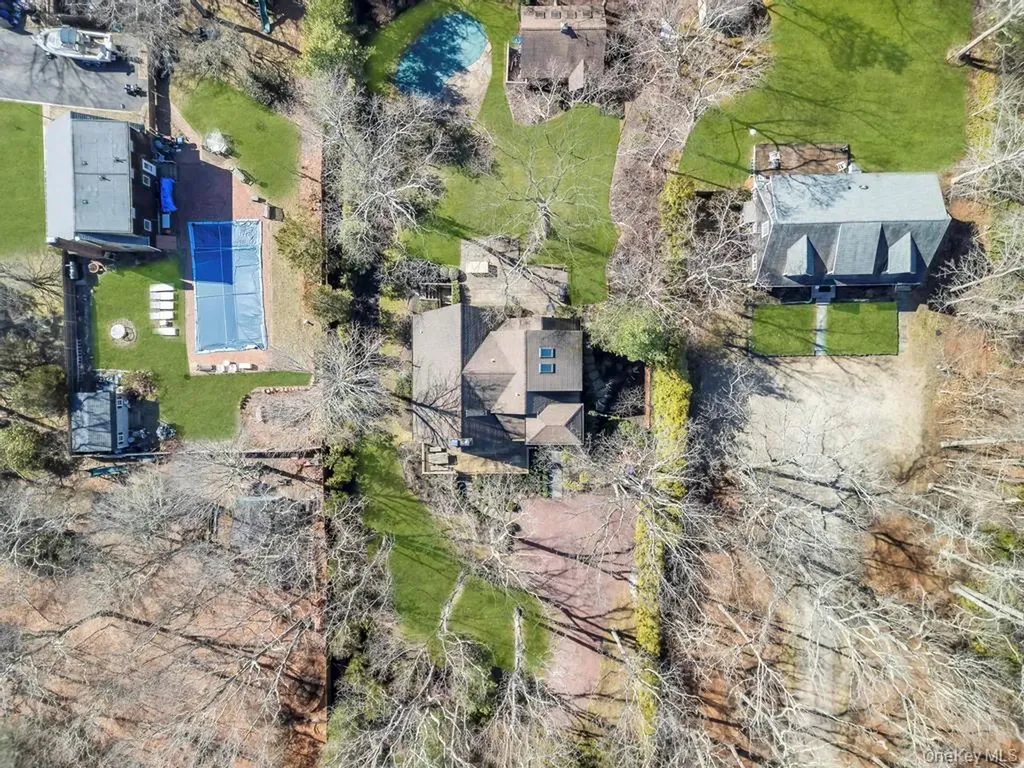 150 Copeces Lane East Hampton NY 11937