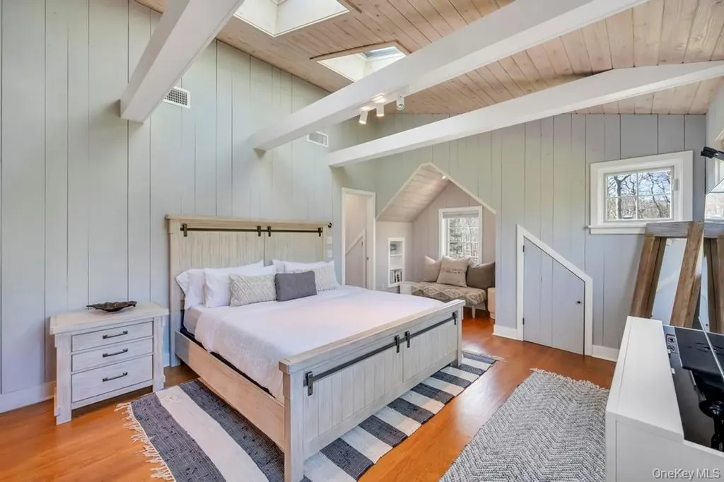 150 Copeces Lane East Hampton NY 11937