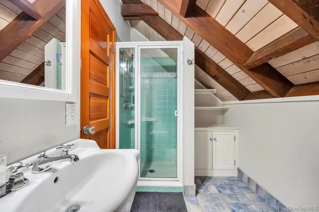 150 Copeces Lane East Hampton NY 11937