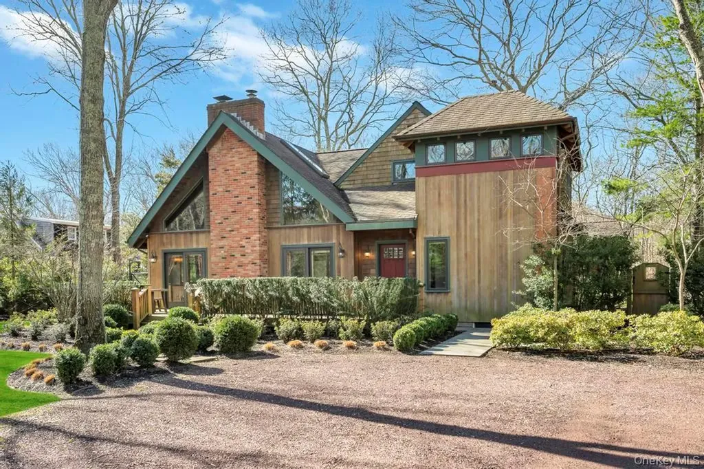 150 Copeces Lane East Hampton NY 11937