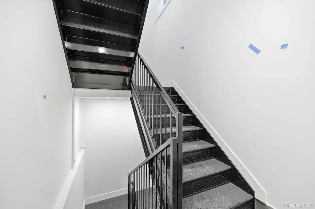 2152 Muliner Avenue Bronx NY 10462