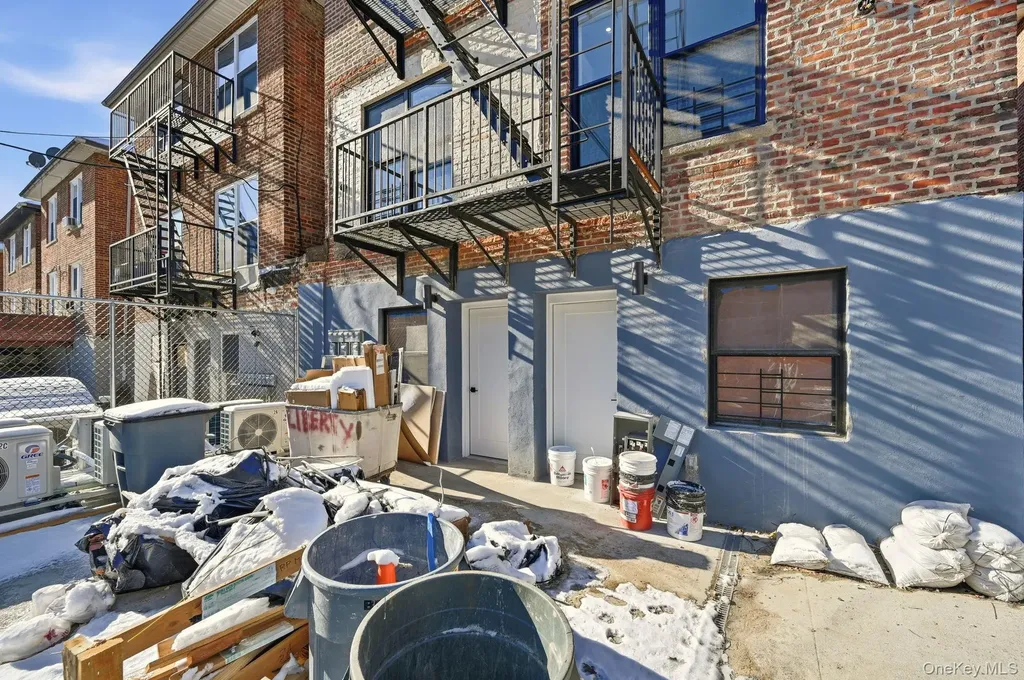 2152 Muliner Avenue Bronx NY 10462
