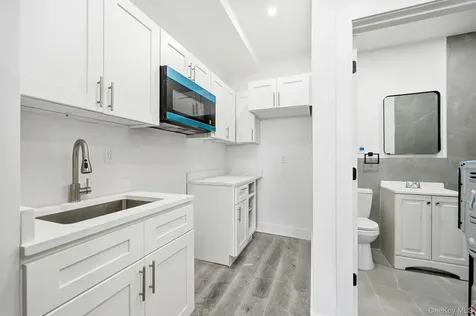 2152 Muliner Avenue Bronx NY 10462