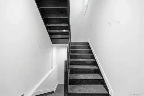 2152 Muliner Avenue Bronx NY 10462