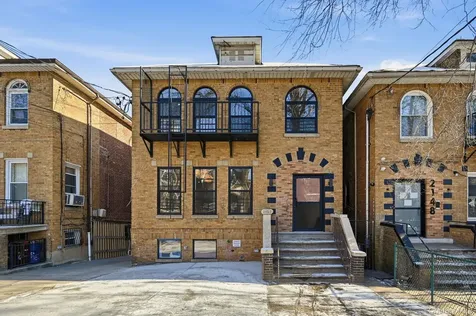 2152 Muliner Avenue Bronx NY 10462
