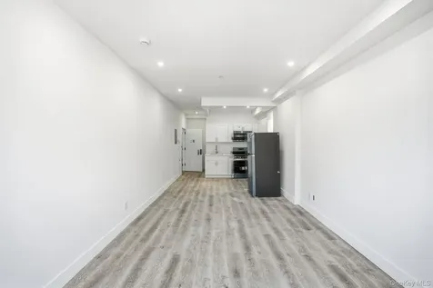 2152 Muliner Avenue Bronx NY 10462