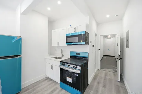 2152 Muliner Avenue Bronx NY 10462