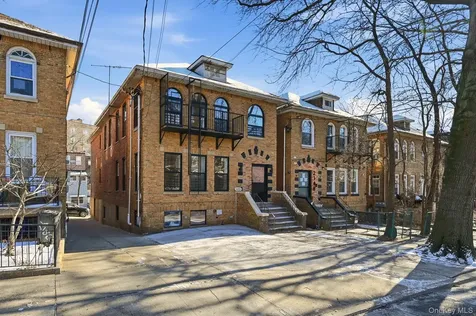 2152 Muliner Avenue Bronx NY 10462