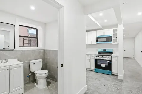 2152 Muliner Avenue Bronx NY 10462