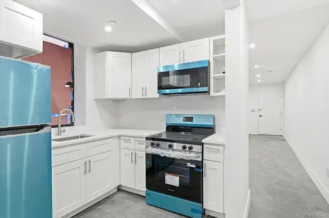 2152 Muliner Avenue Bronx NY 10462