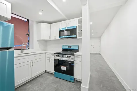 2152 Muliner Avenue Bronx NY 10462