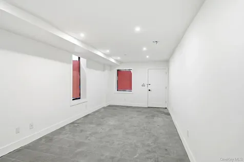 2152 Muliner Avenue Bronx NY 10462