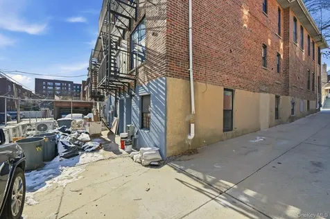 2152 Muliner Avenue Bronx NY 10462
