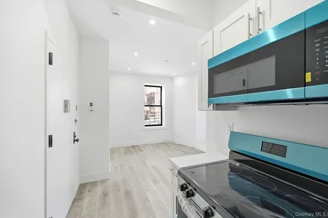 2152 Muliner Avenue Bronx NY 10462