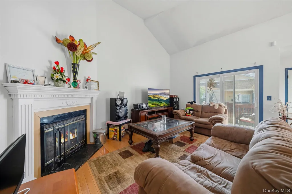 3414 Whispering Hills Chester NY 10918