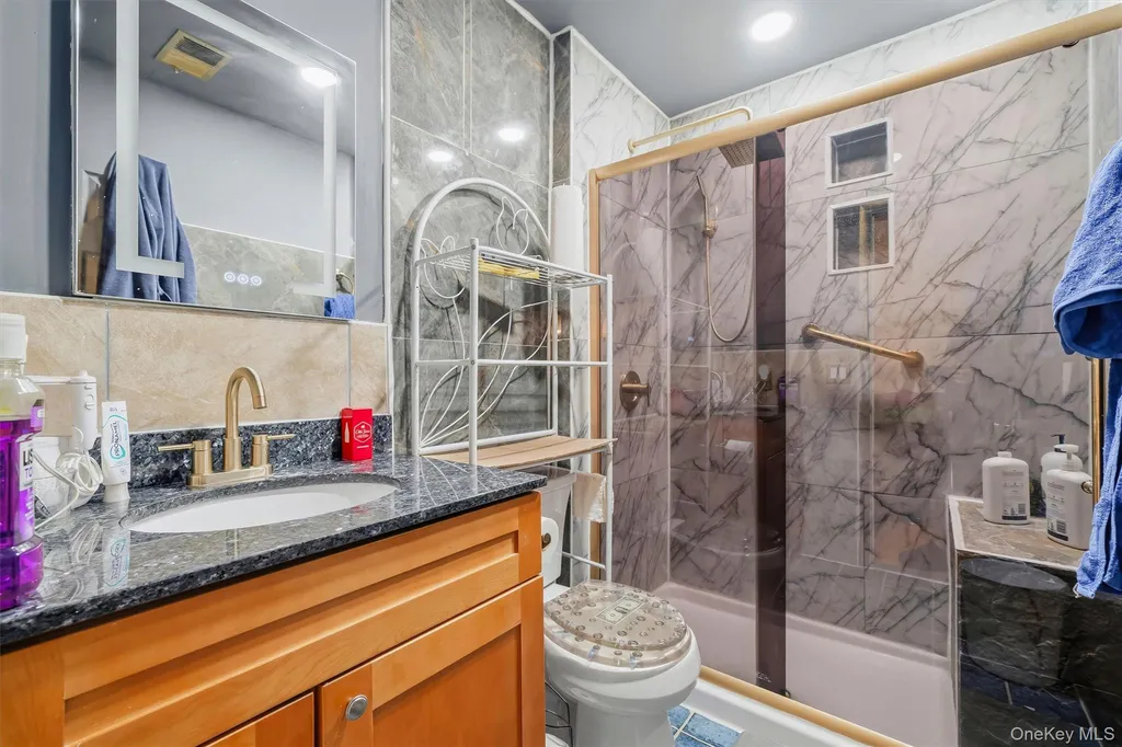 3414 Whispering Hills Chester NY 10918