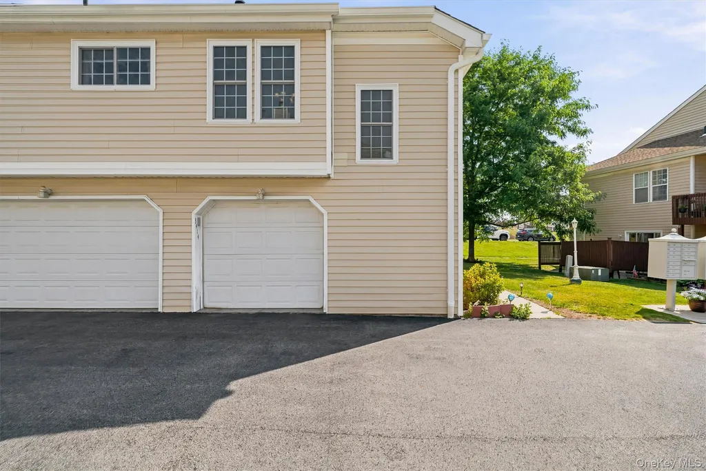 3414 Whispering Hills Chester NY 10918