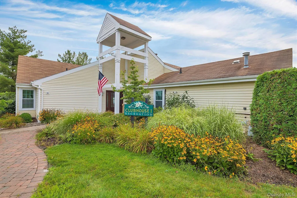 3414 Whispering Hills Chester NY 10918