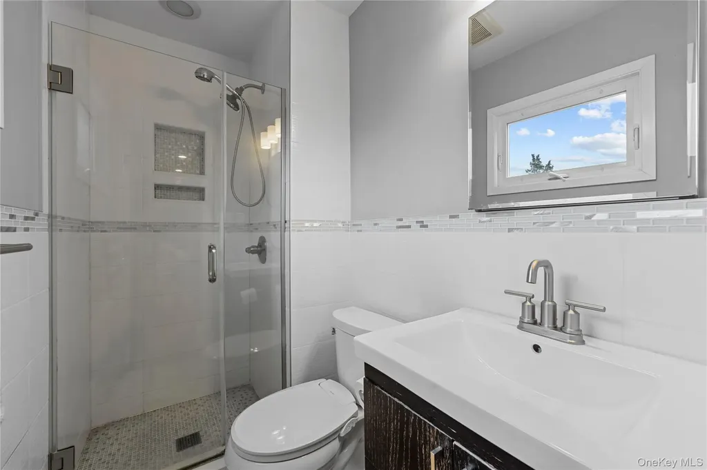 2812 Covered Bridge Road Merrick NY 11566