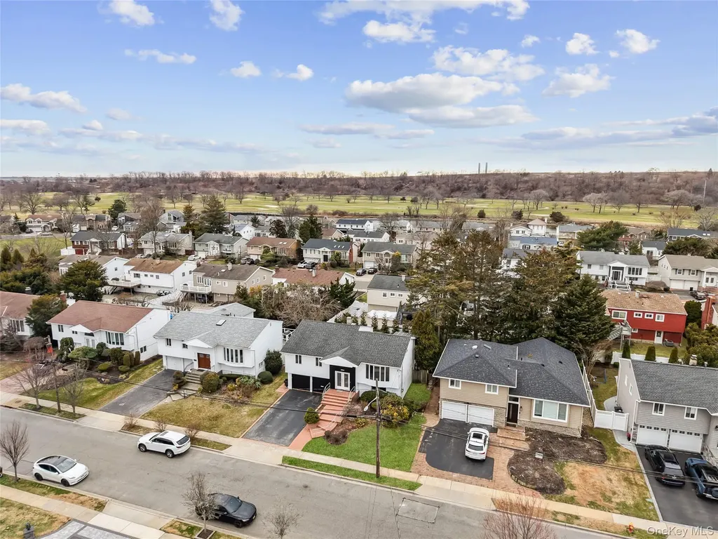 2812 Covered Bridge Road Merrick NY 11566