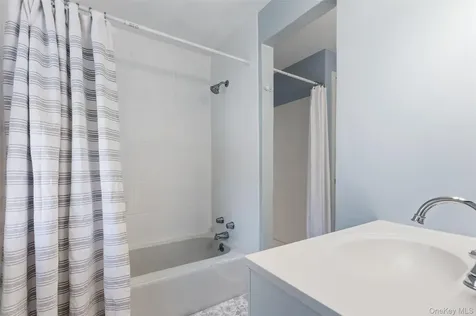 104 Holly Stream Court Brewster NY 10509