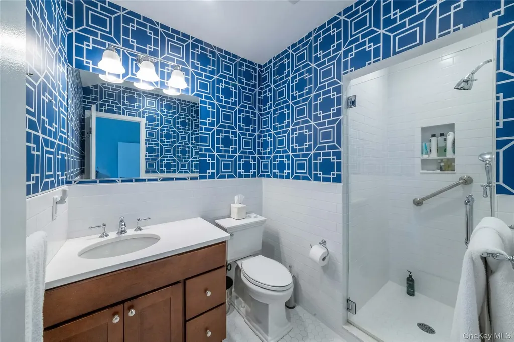 7 Brookridge Road New Rochelle NY 10804