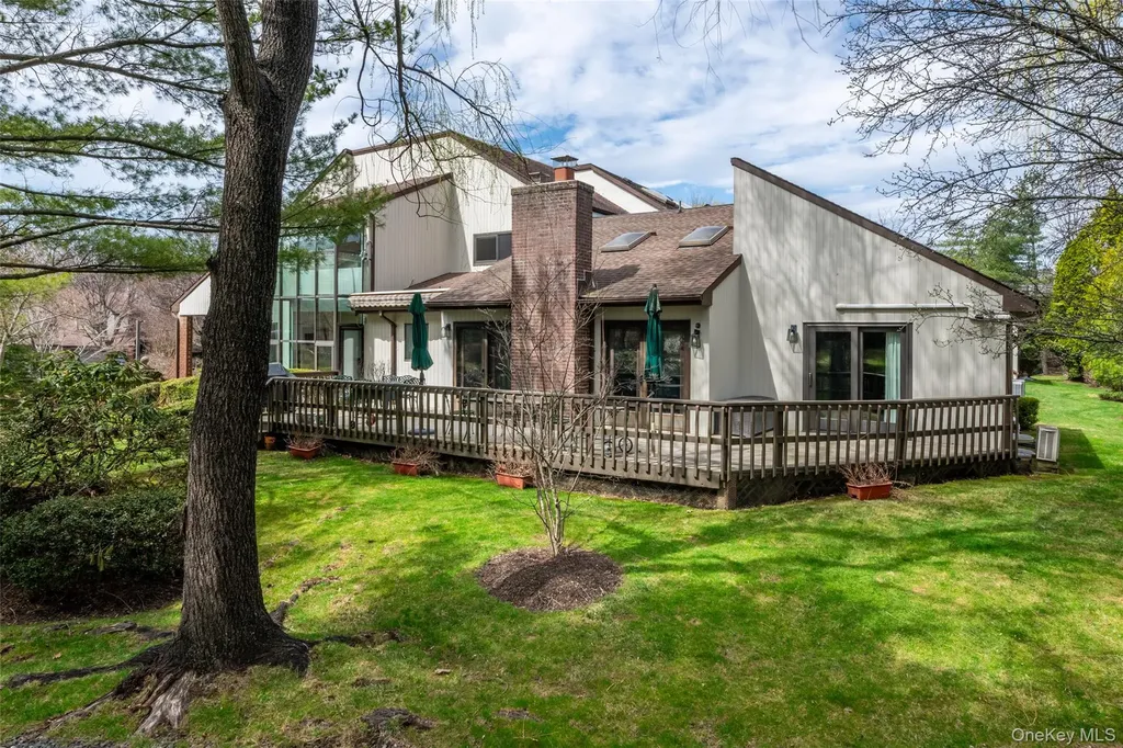 7 Brookridge Road New Rochelle NY 10804