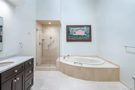 7 Brookridge Road New Rochelle NY 10804