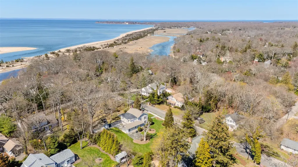 8 Terrell Lane Stony Brook NY 11790