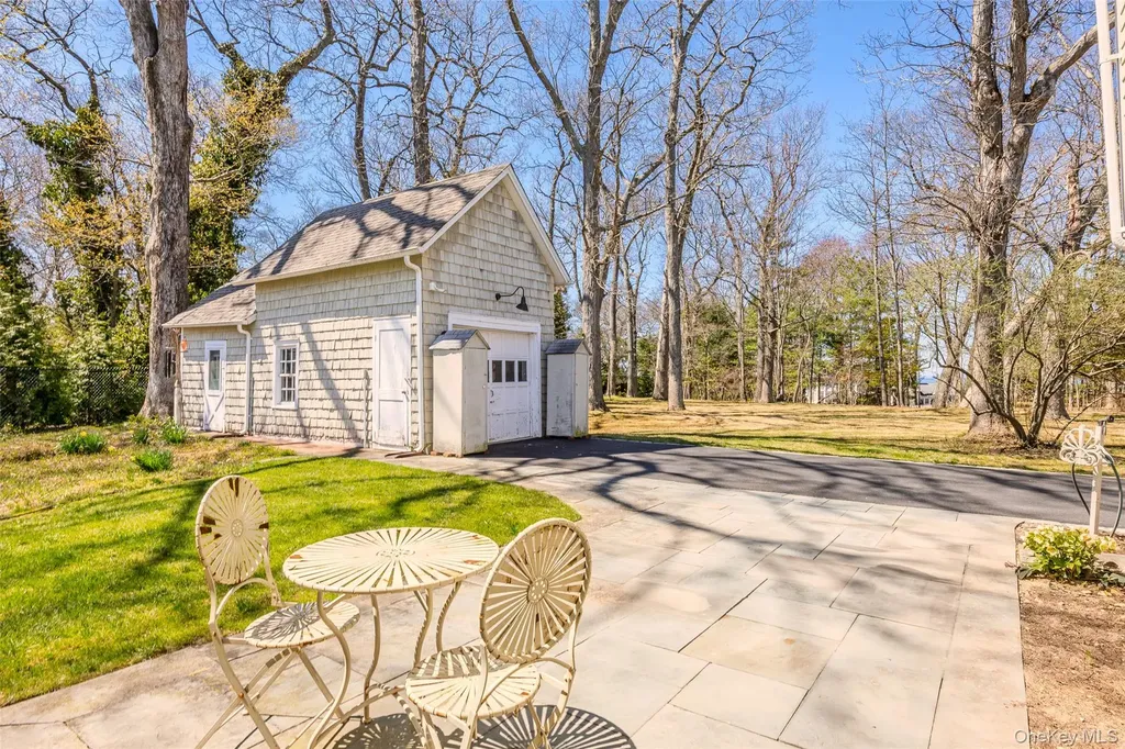 8 Terrell Lane Stony Brook NY 11790