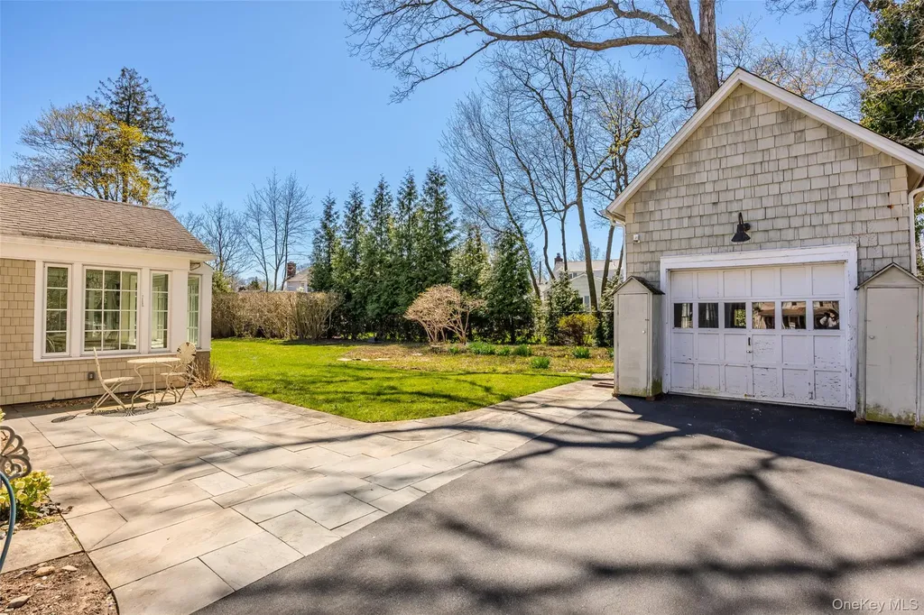 8 Terrell Lane Stony Brook NY 11790