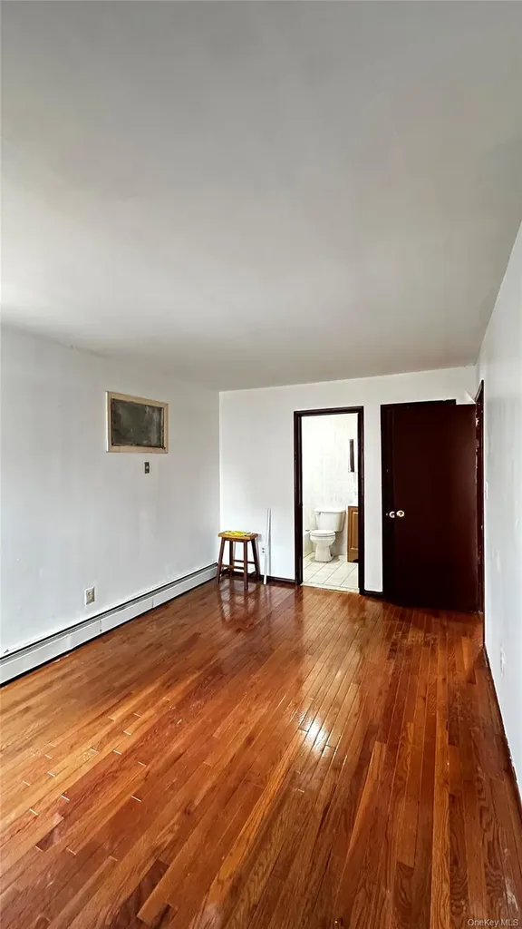 19128 114th Drive Saint Albans NY 11412