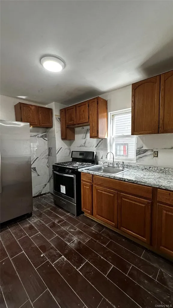19128 114th Drive Saint Albans NY 11412