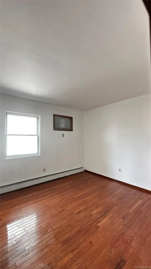 19128 114th Drive Saint Albans NY 11412