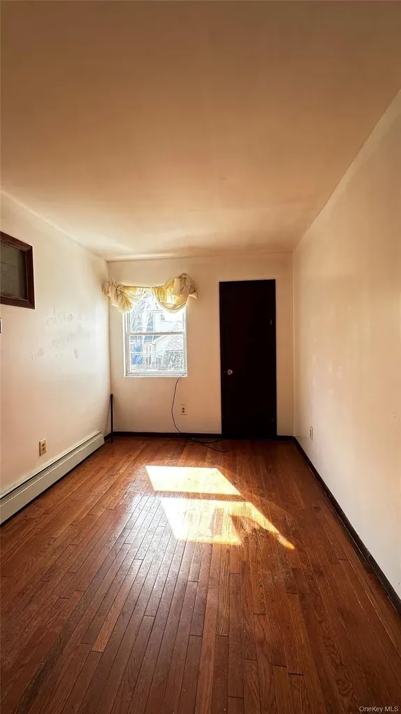 19128 114th Drive Saint Albans NY 11412