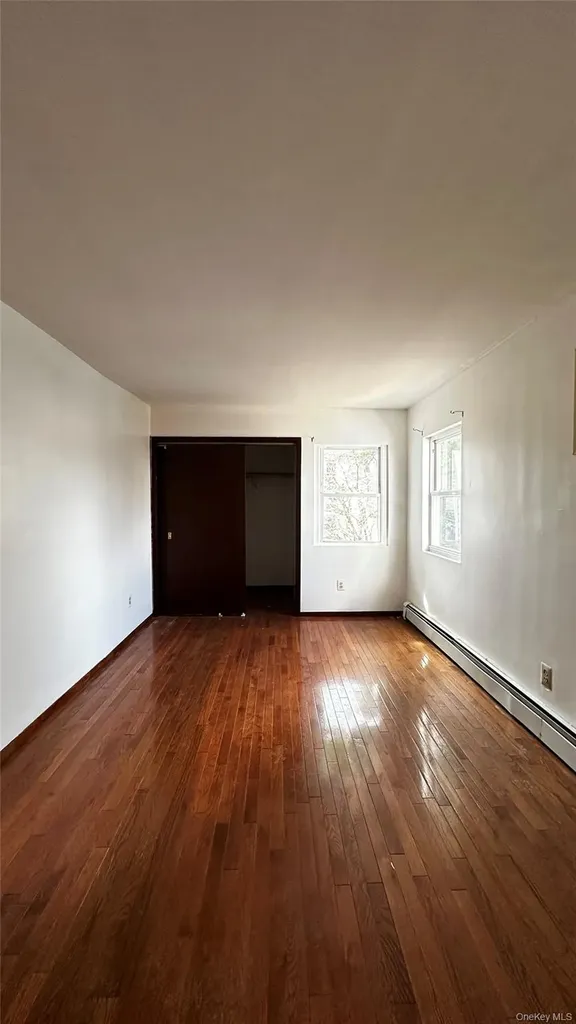 19128 114th Drive Saint Albans NY 11412
