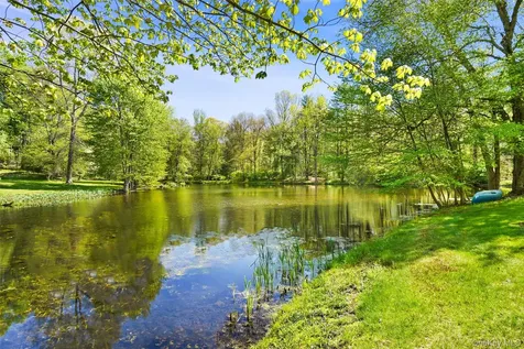 123 & 135 Mianus River Road Bedford NY 10506