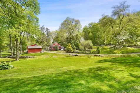123 & 135 Mianus River Road Bedford NY 10506