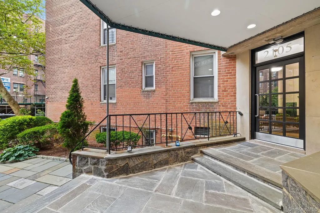 2105 Wallace Avenue Bronx NY 10462