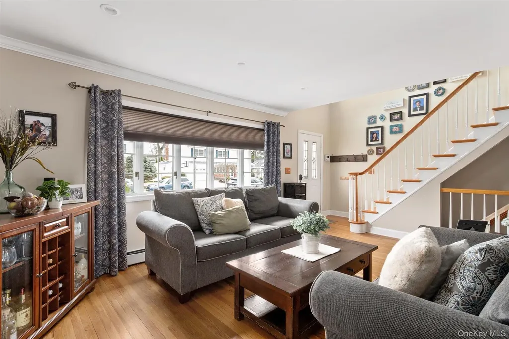 3585 Amherst Drive Wantagh NY 11793