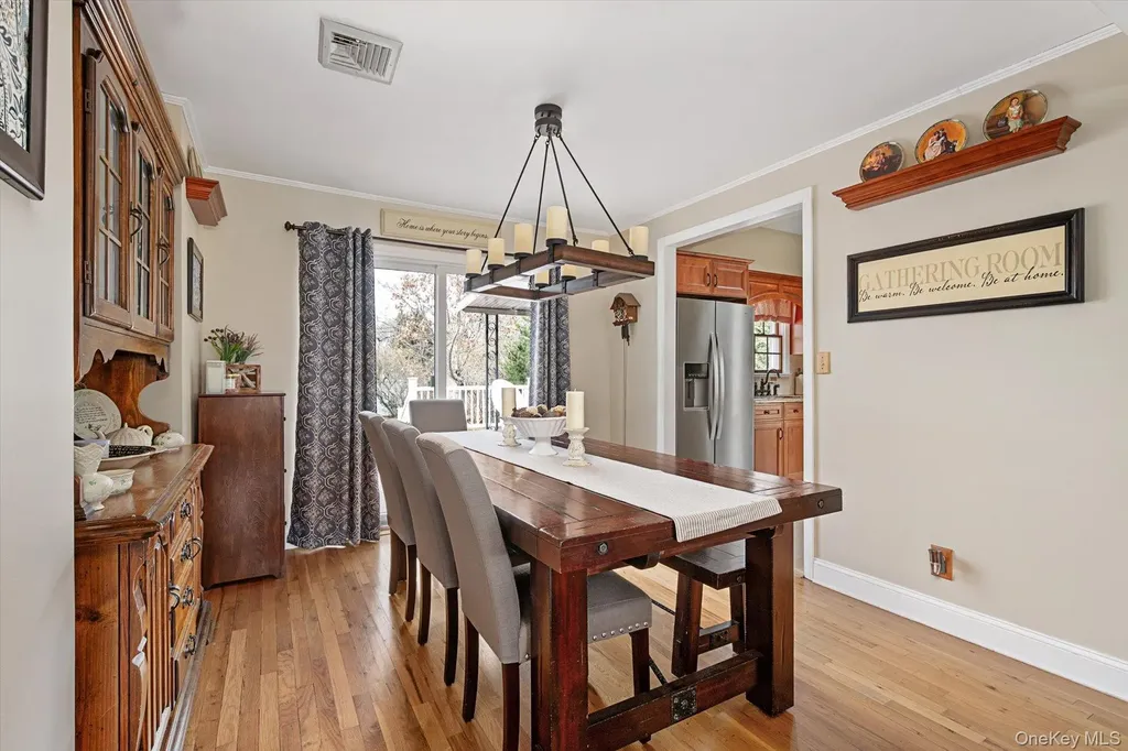 3585 Amherst Drive Wantagh NY 11793
