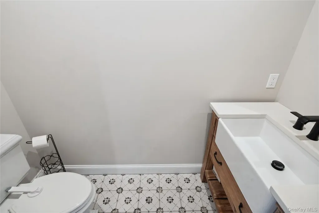 1 Valley Avenue Smithtown NY 11787