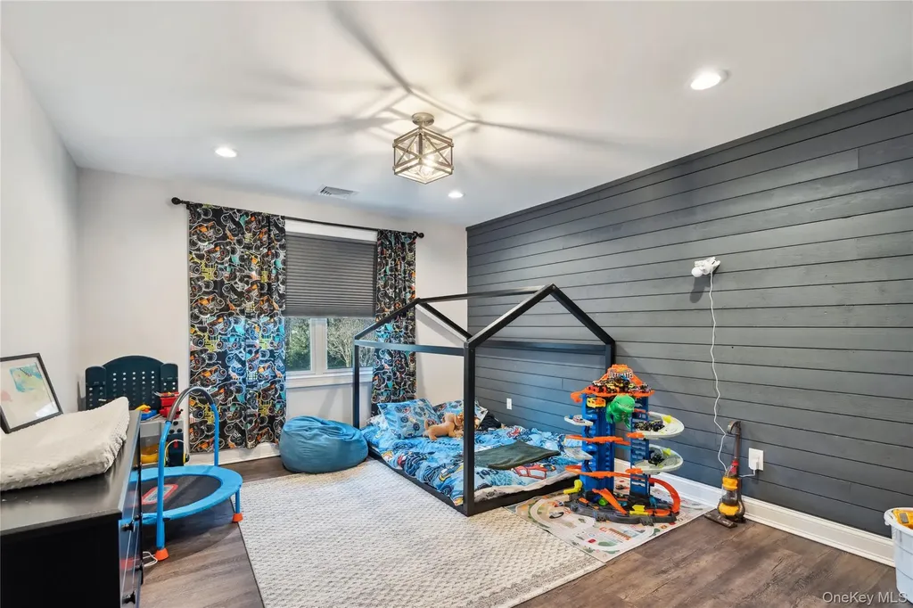 1 Valley Avenue Smithtown NY 11787