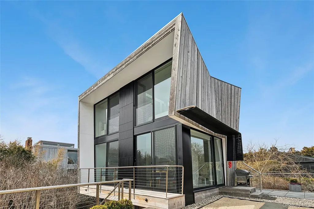 9 Ocean Lane Amagansett NY 11930