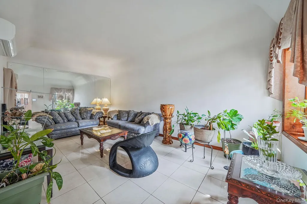 133 E 87th Street Brooklyn NY 11236