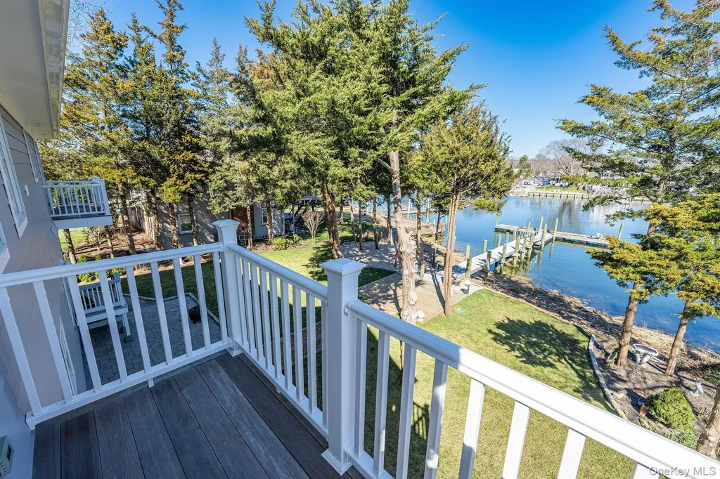 254 Overlook Drive Aquebogue NY 11931