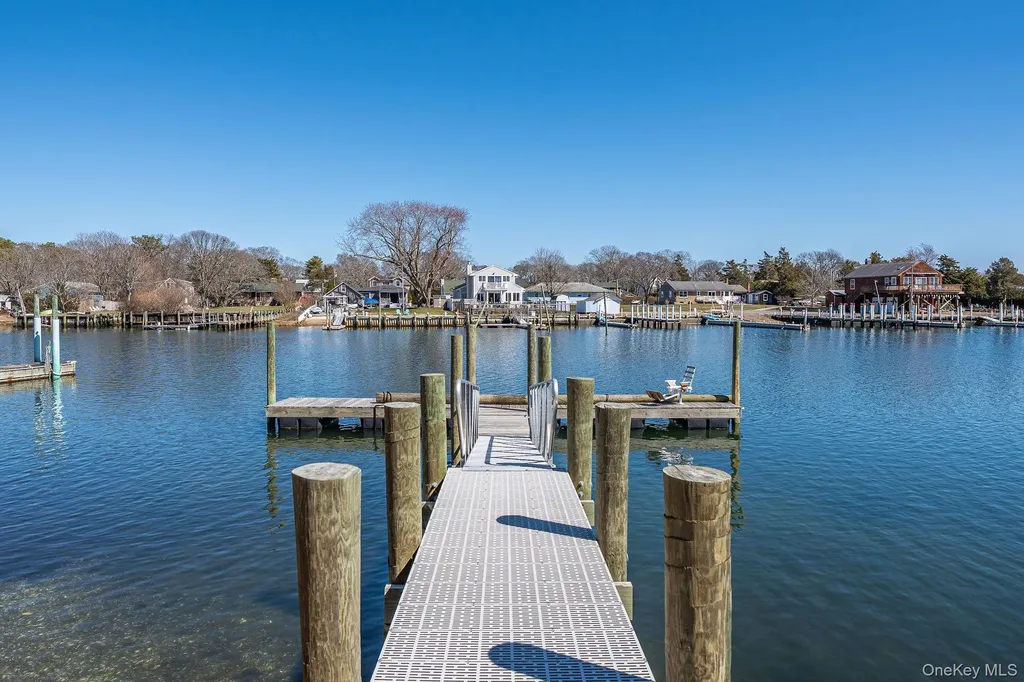 254 Overlook Drive Aquebogue NY 11931