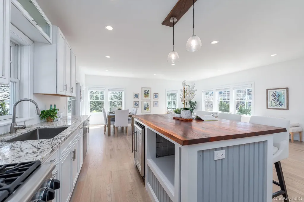 254 Overlook Drive Aquebogue NY 11931