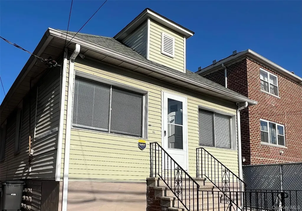 830 Vincent Avenue Bronx NY 10465