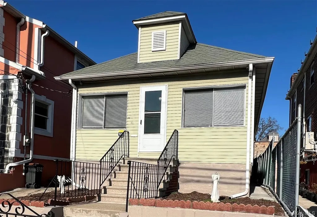 830 Vincent Avenue Bronx NY 10465